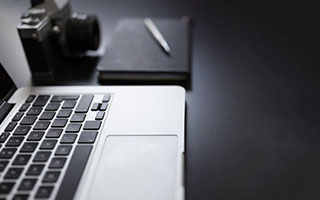 在娱乐圈，怎样才能被称为老大？不是流量，而是靠这点