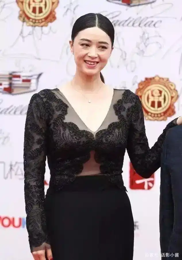 女明星的照片 国内的._不上镜美女_真人比照片好看的女明星