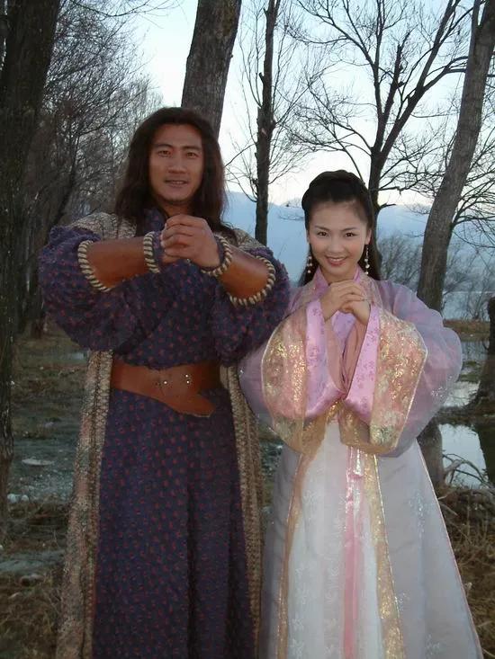 韩雪曝娱乐圈某女明星黑料,_刘涛贤妻形象争议_刘涛黑历史曝光