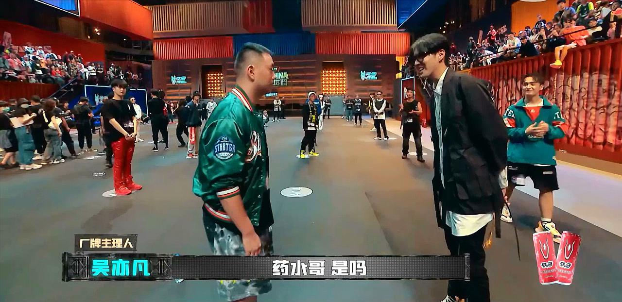 网红药水哥被曝欺骗女生事件_药水哥直播间骗局曝光_网红g黑料,