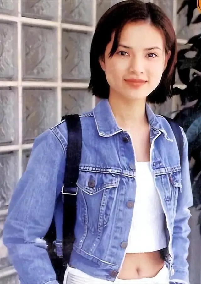 李若彤隐退娱乐圈原因_李若彤感情经历_什么彤的女明星